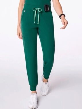 Figs Women's Hunter Green Zamora Jogger Scrub Pants